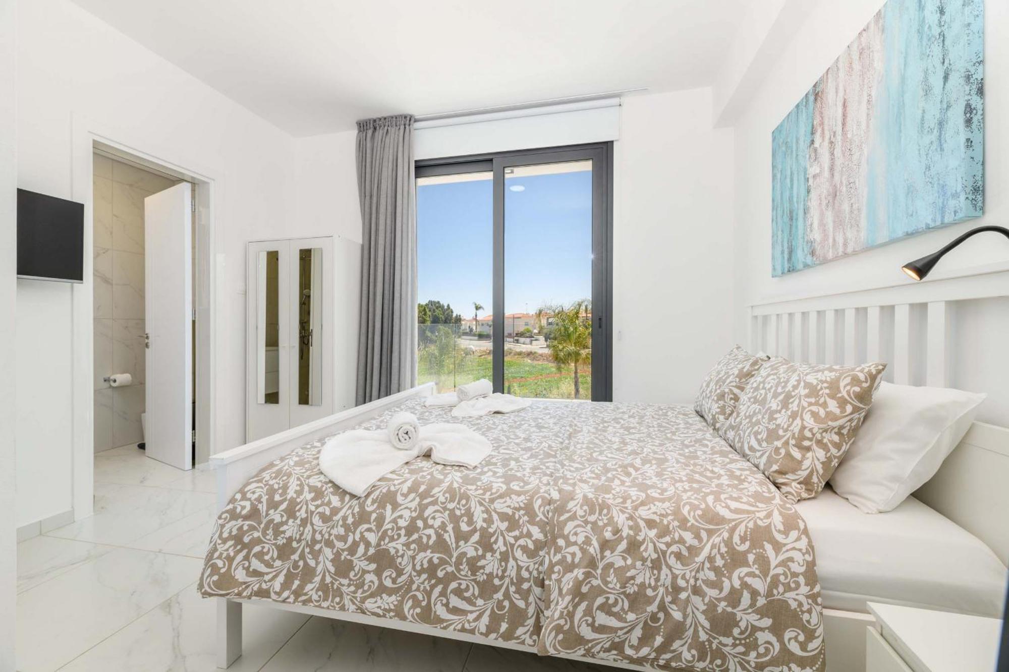 By The Beach - Royal Sapphire Villa Πρωταράς Εξωτερικό φωτογραφία